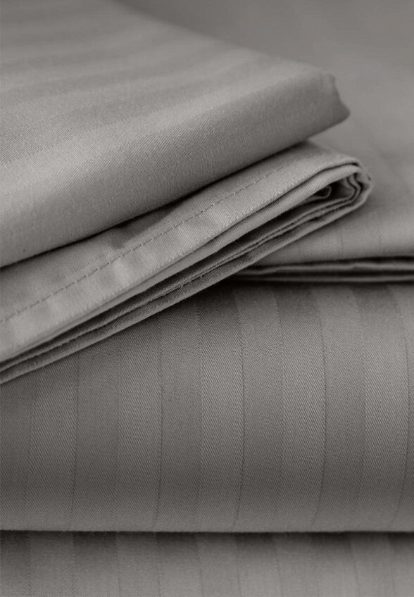 Простыня 2-спальная Love Me