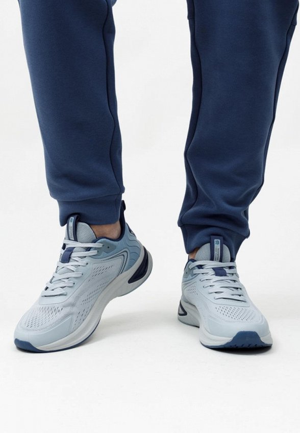 Кроссовки Baasploa