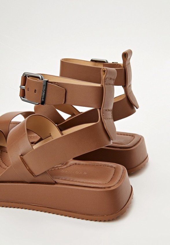 Сандалии Ekonika