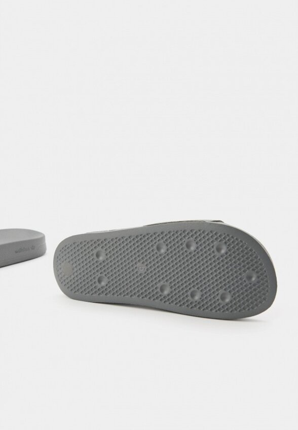Сланцы adidas Originals