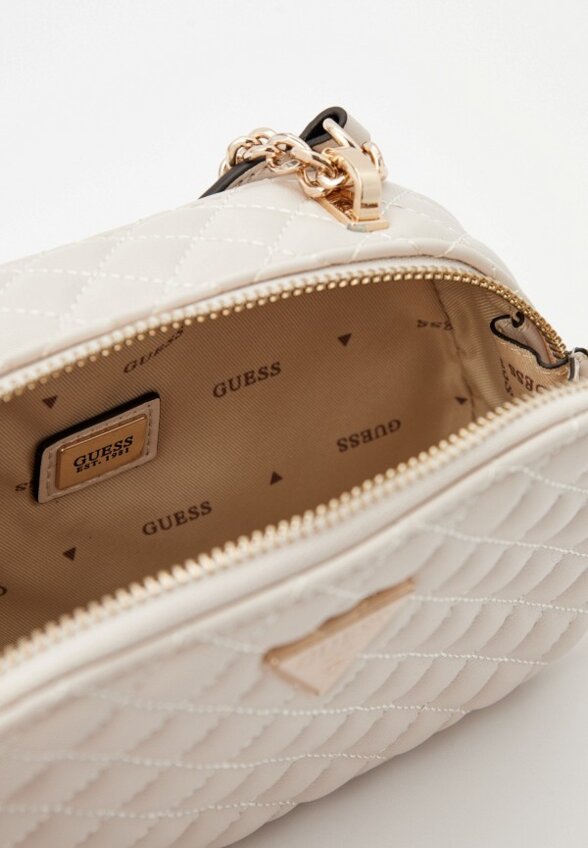 Сумка Guess