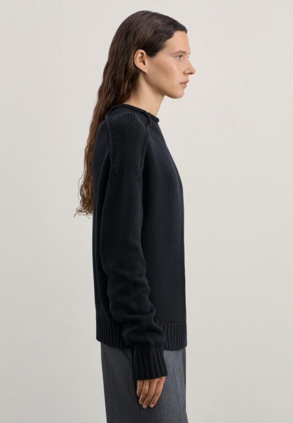 Джемпер Zarina