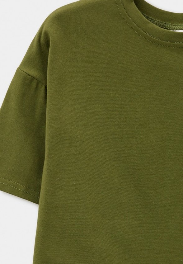 Футболка Minaku