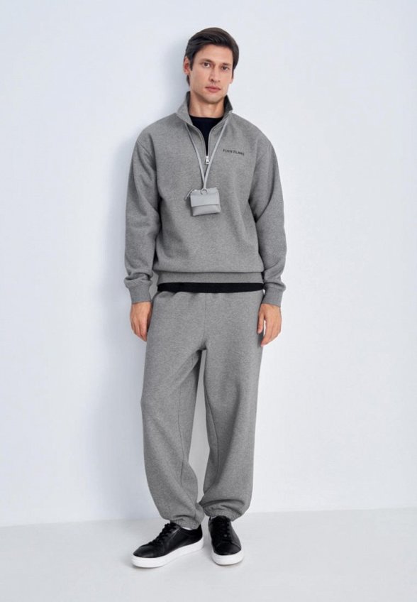 Брюки спортивные Finn Flare