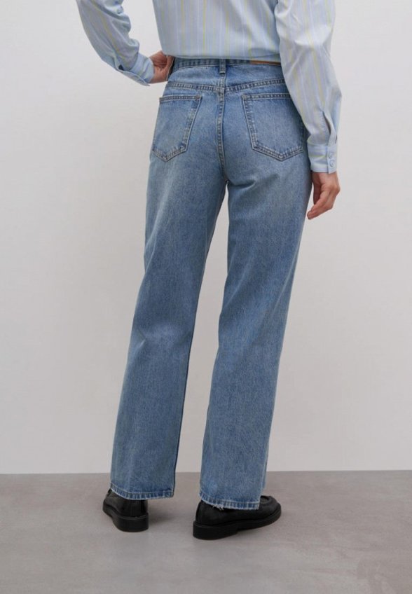 Джинсы Finn Flare