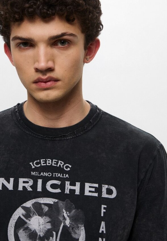 Футболка Iceberg