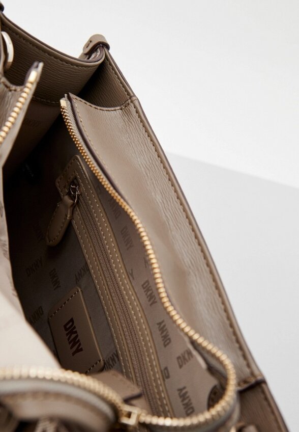 Сумка и брелок DKNY