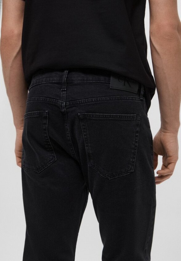 Джинсы Calvin Klein Jeans