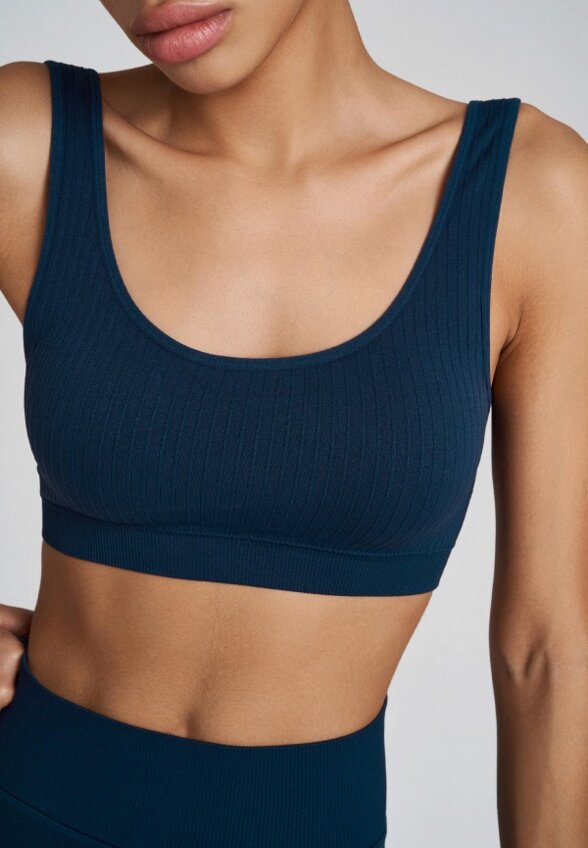 Топ спортивный Modis