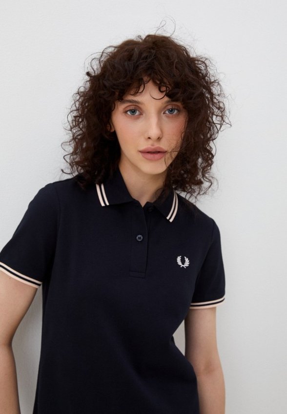 Платье Fred Perry