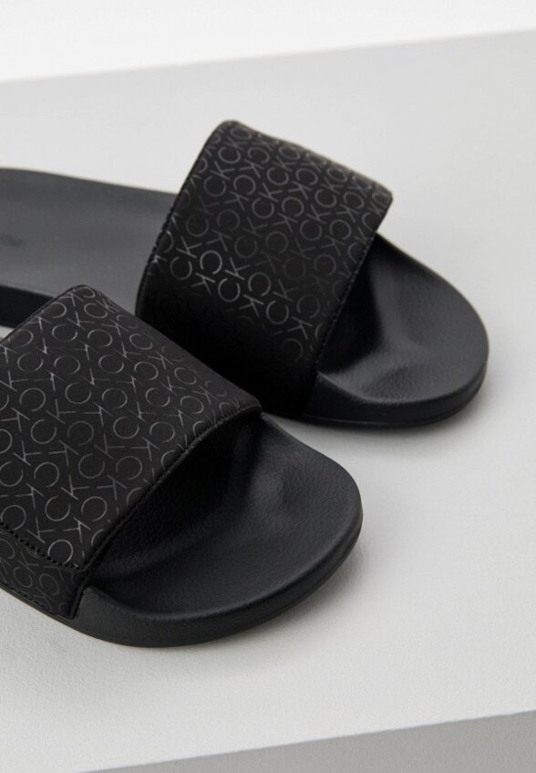 Сланцы Calvin Klein