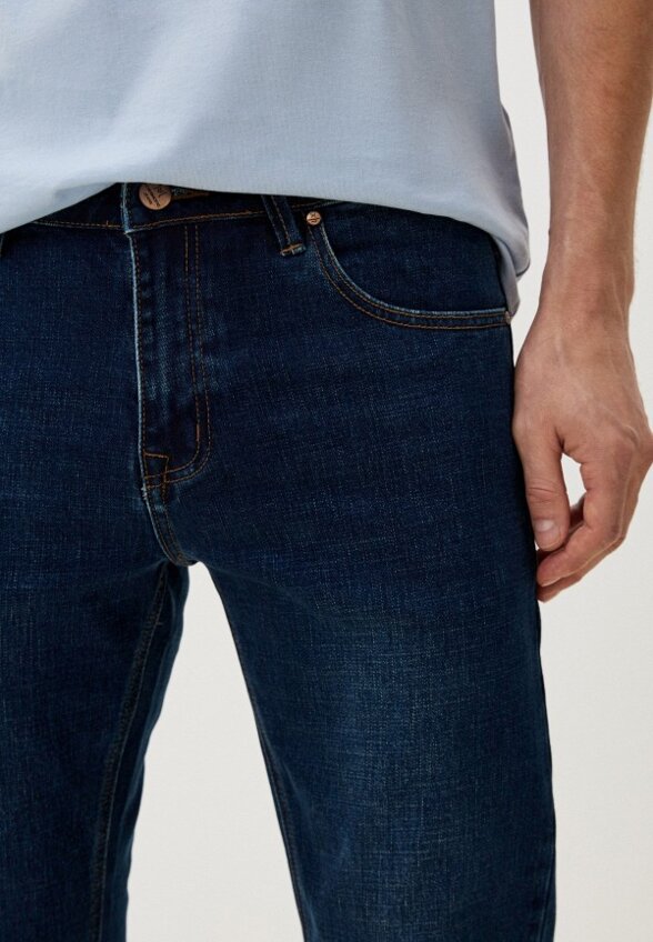 Джинсы Mossmore