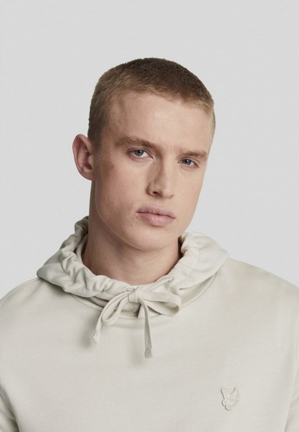 Худи Lyle & Scott