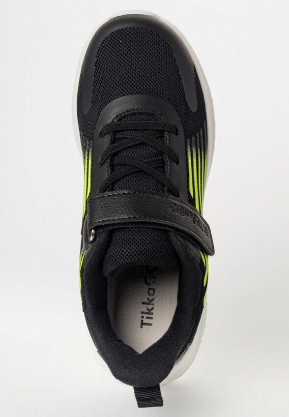 Кроссовки Tikkago