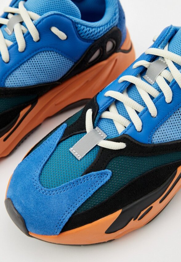 Кроссовки adidas YEEZY