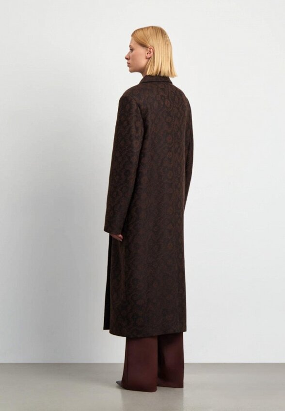 Пальто двубортное Emka