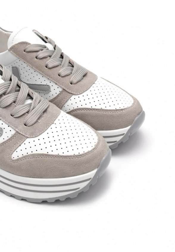 Кроссовки Donna Daniella