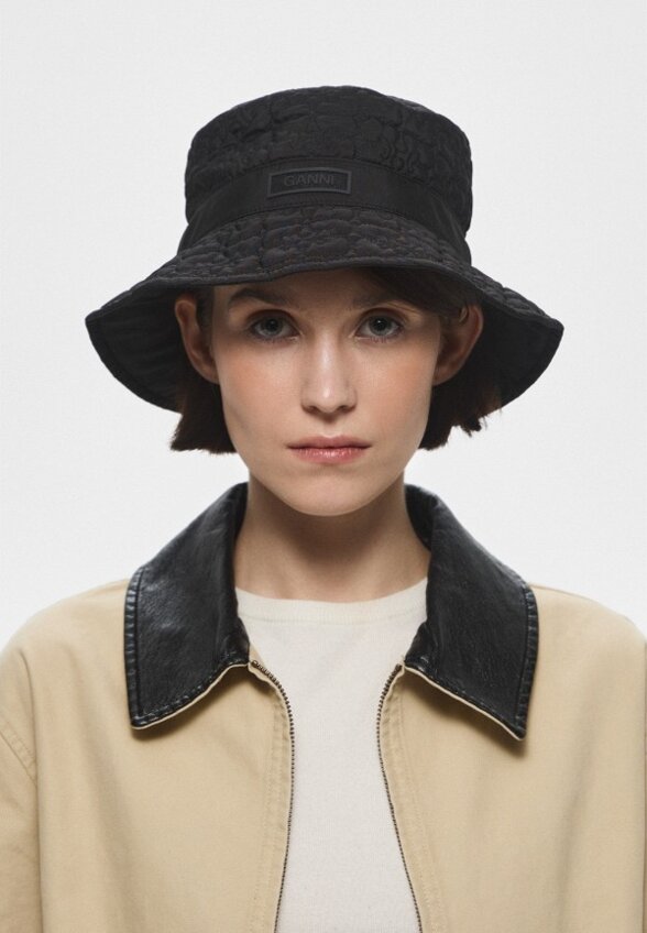 Панама Ganni