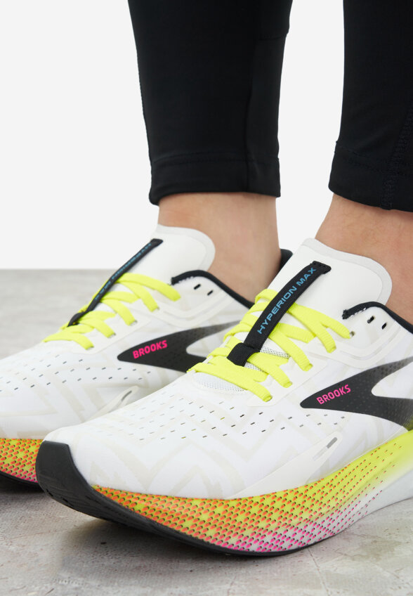 Кроссовки мужские Brooks Hyperion Max, Серый