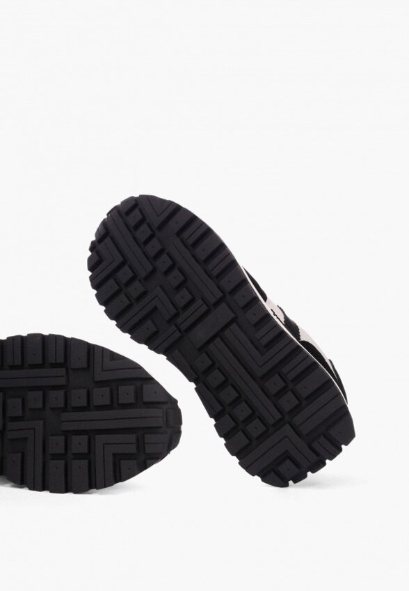 Кроссовки Pulse