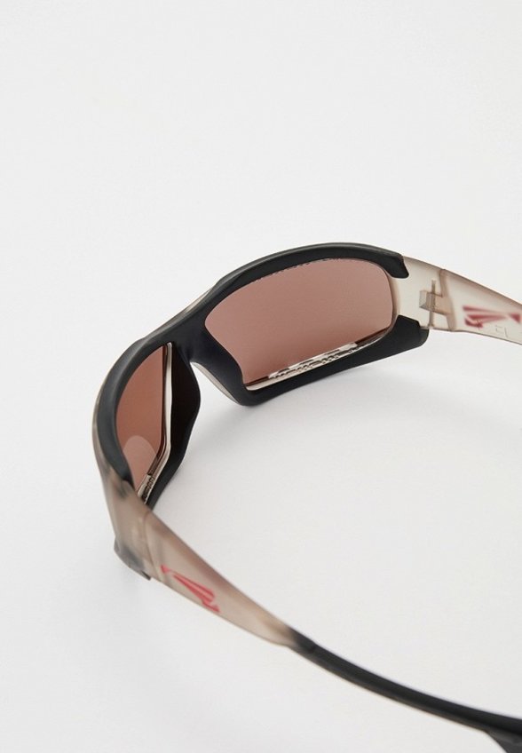 Очки солнцезащитные Lip