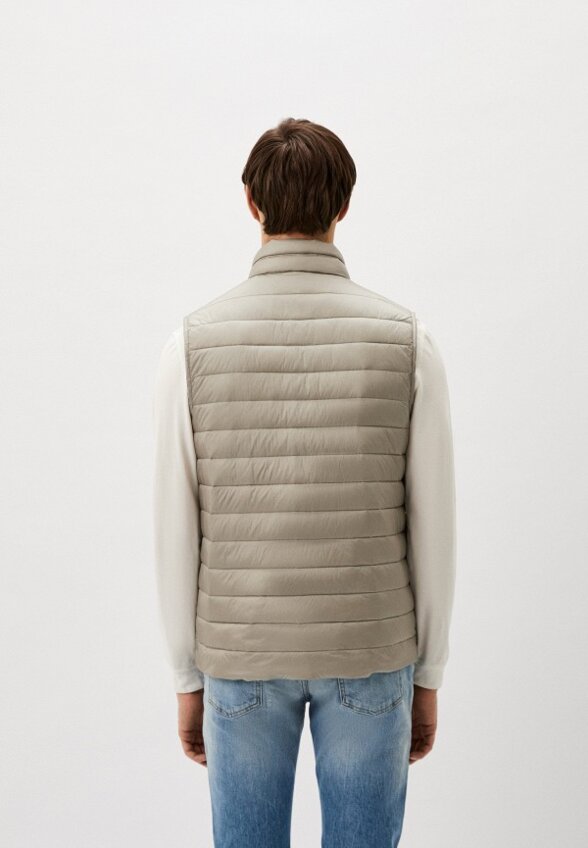 Жилет утепленный Closed