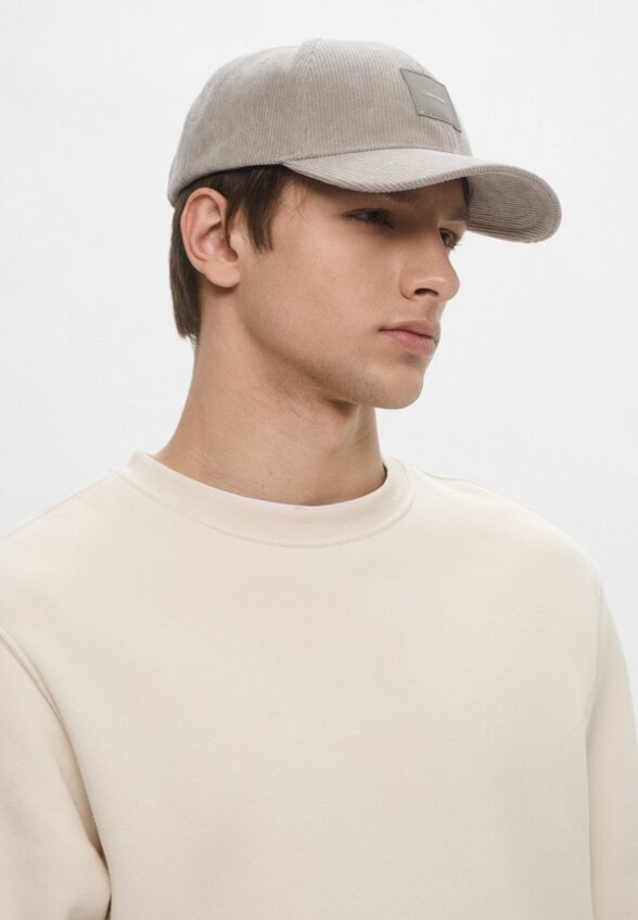 Бейсболка Calvin Klein