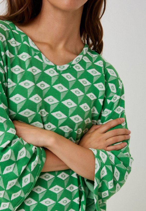 Пуловер MadaM T