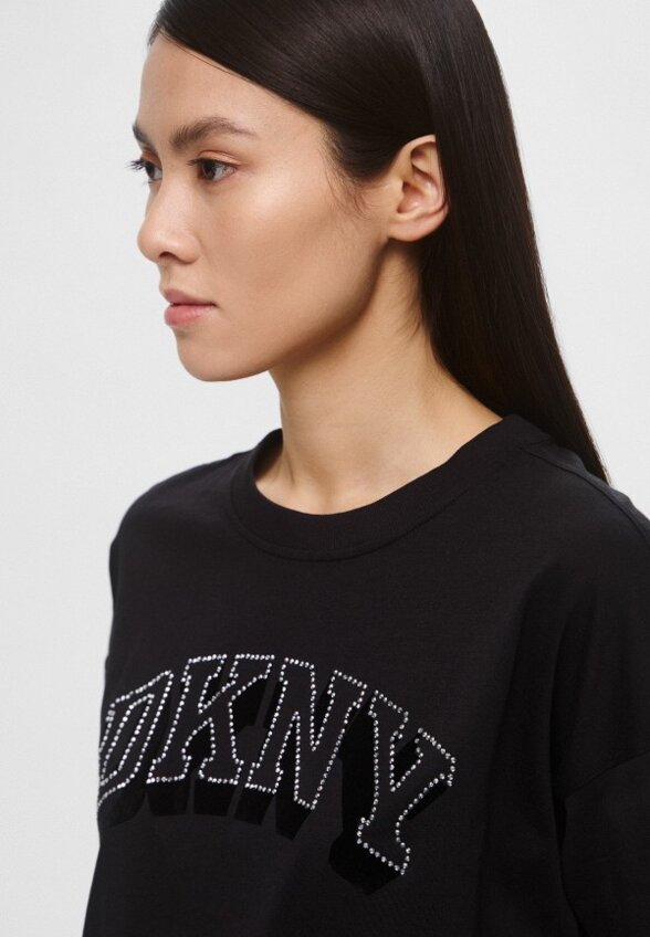 Футболка DKNY