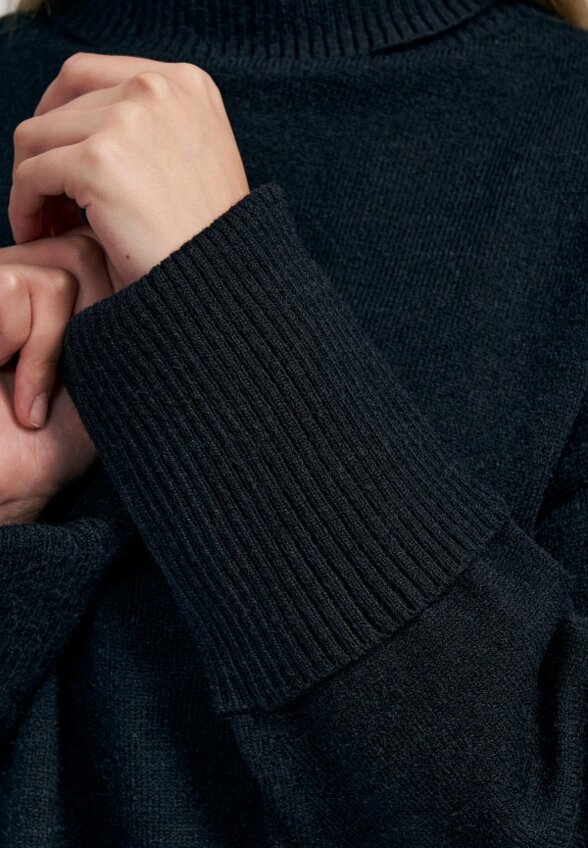 Водолазка Твое