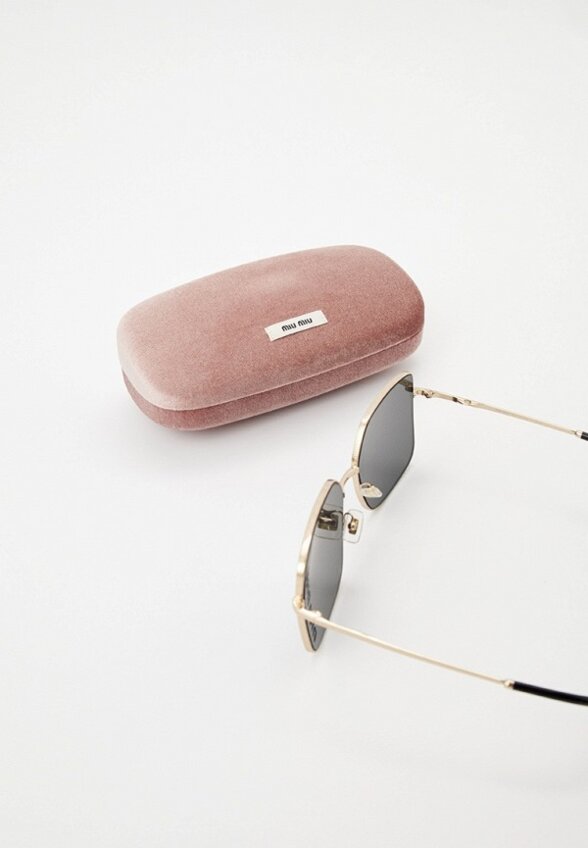 Очки солнцезащитные Miu Miu