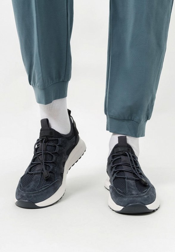 Кроссовки Baasploa