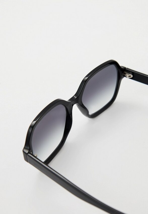 Очки солнцезащитные Hugo