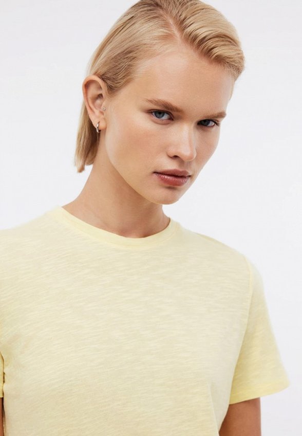 Футболка Baon