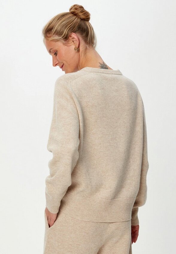 Джемпер Bstatement