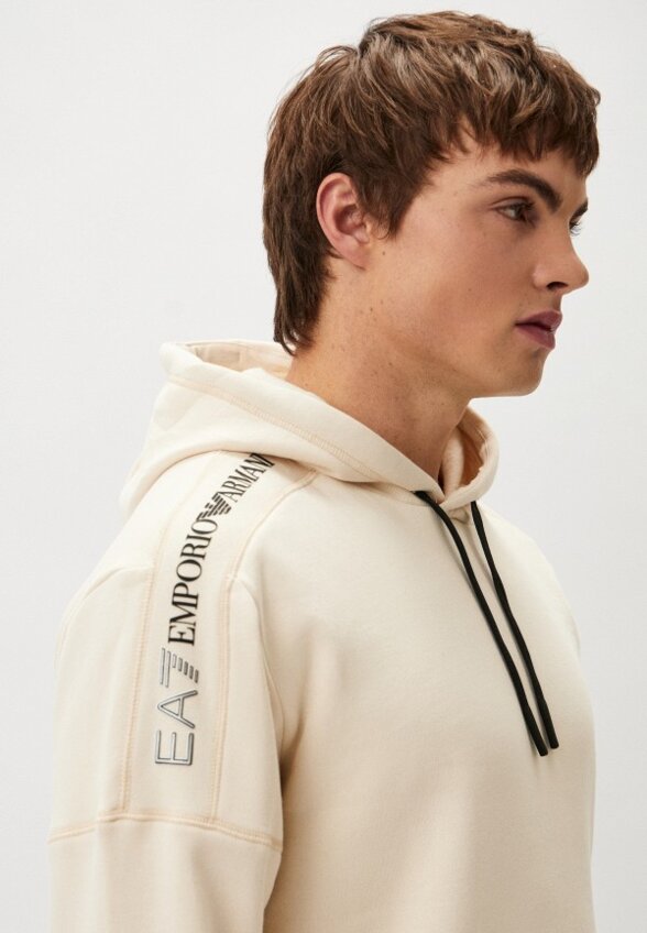 Худи EA7
