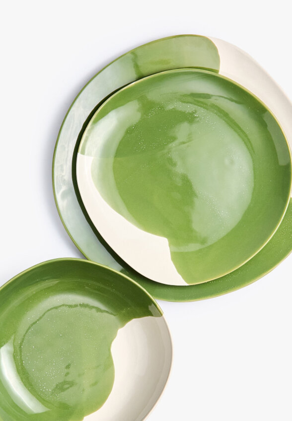 Обеденная тарелка из каменной керамики