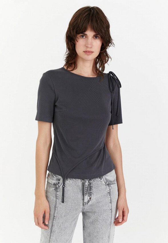 Футболка M.Reason