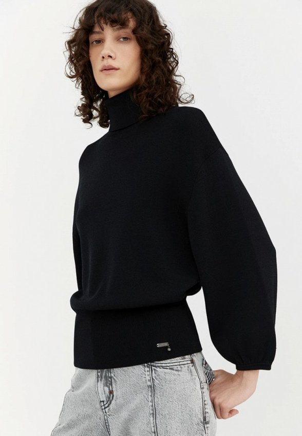 Свитер M.Reason