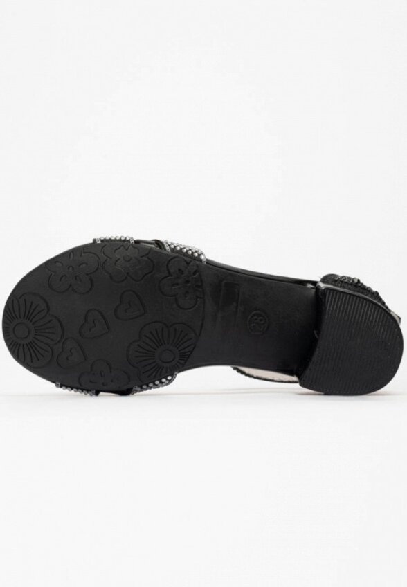 Босоножки Tikkago