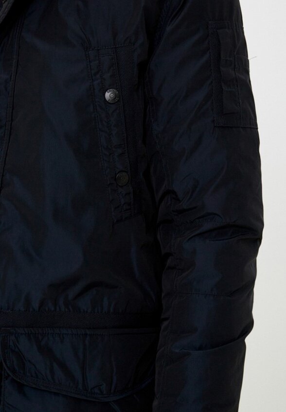 Пуховик Colin's