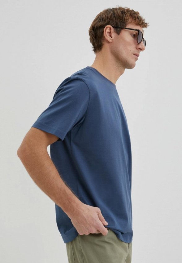 Футболка Finn Flare