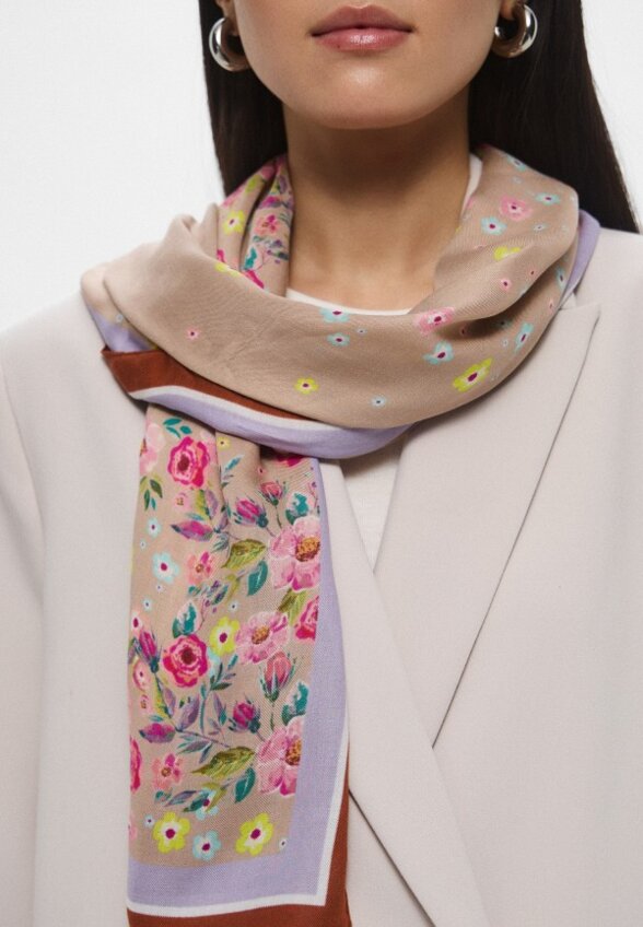 Палантин Pollini