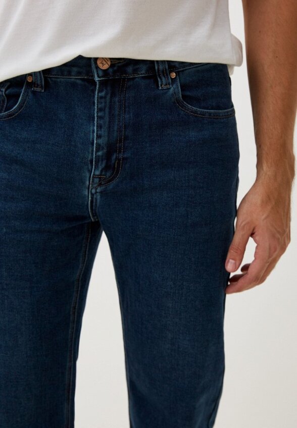 Джинсы Mossmore