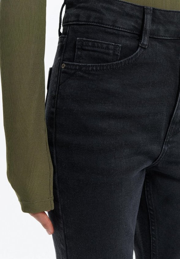 Джинсы Love Republic