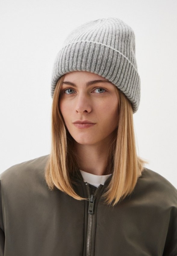 Шапка To Be One