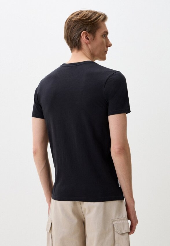 Футболка Deeluxe