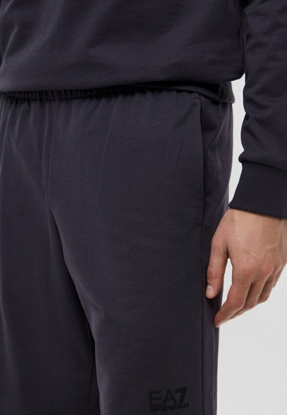 Шорты спортивные EA7