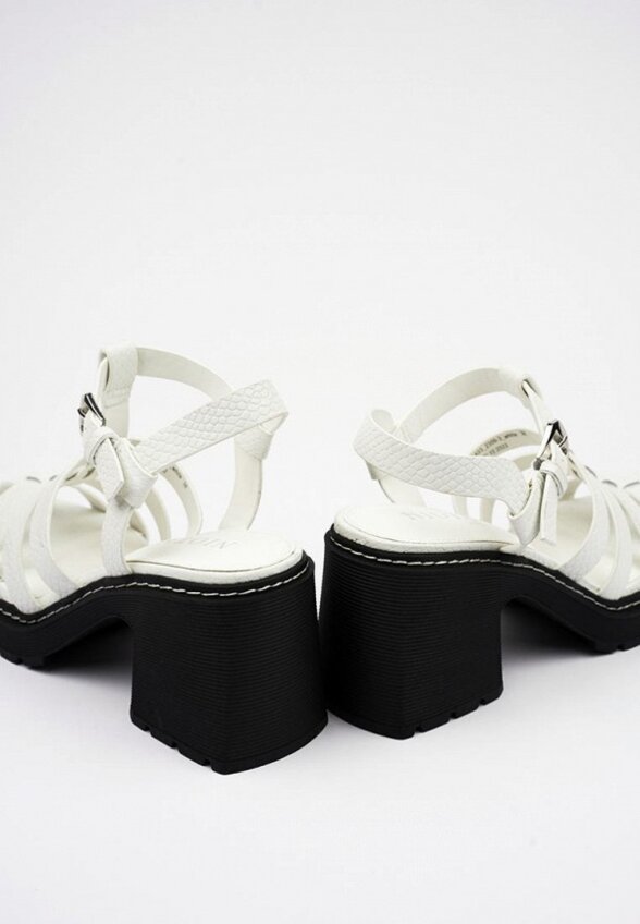 Босоножки Niota Line