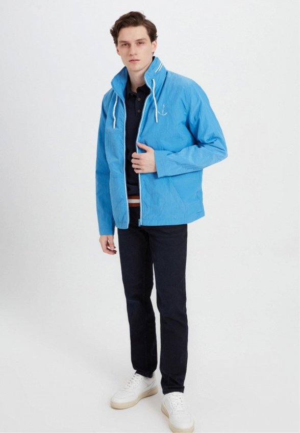 Ветровка Mudo